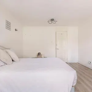 Luxury Terraced House In Thamesmead Thamesmead (Greater London)