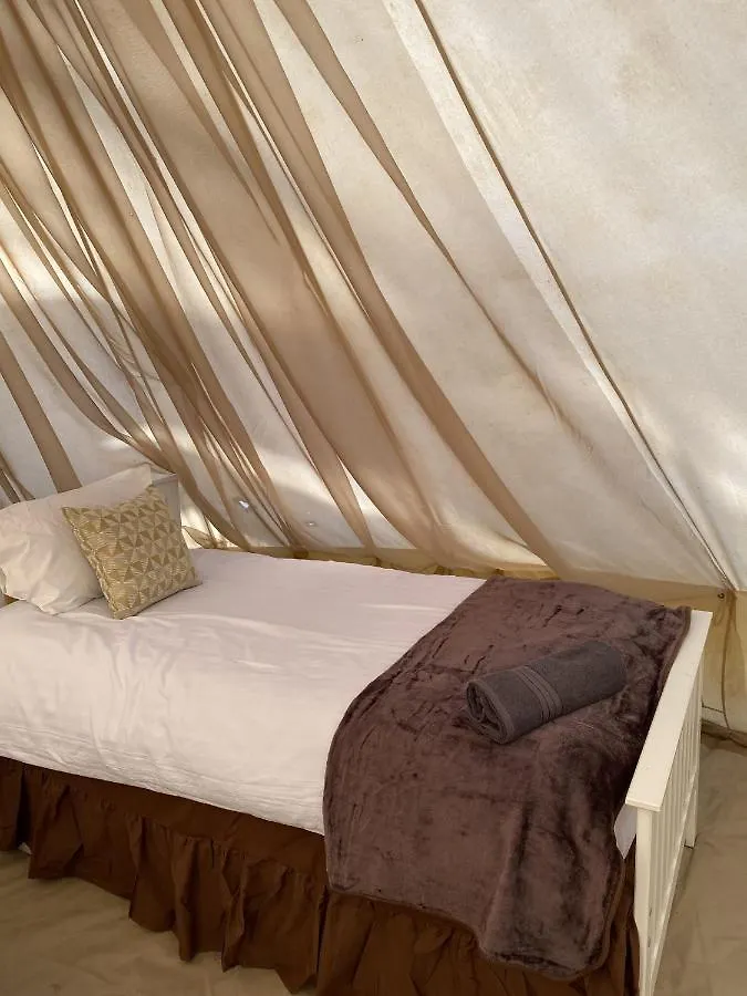 Luxury tent Glamping By Stansted Airport Hotel Hallingbury United Kingdom